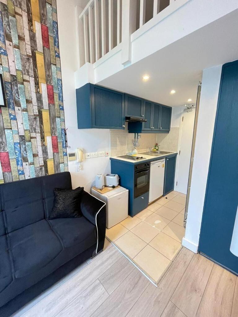 Portobello Road Artistic Studios 'Budget' Londres Quarto foto