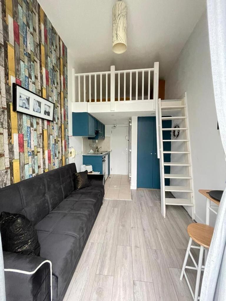 Portobello Road Artistic Studios 'Budget' Londres Quarto foto